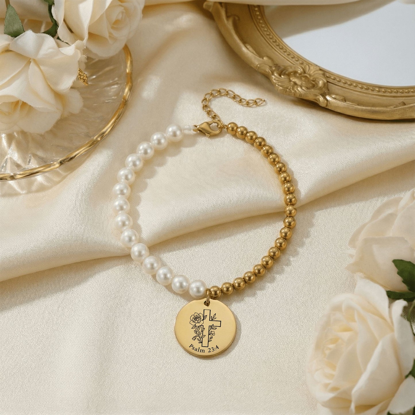 Premium Pearl & Gold Coin Bracelet: Mother of Pearl