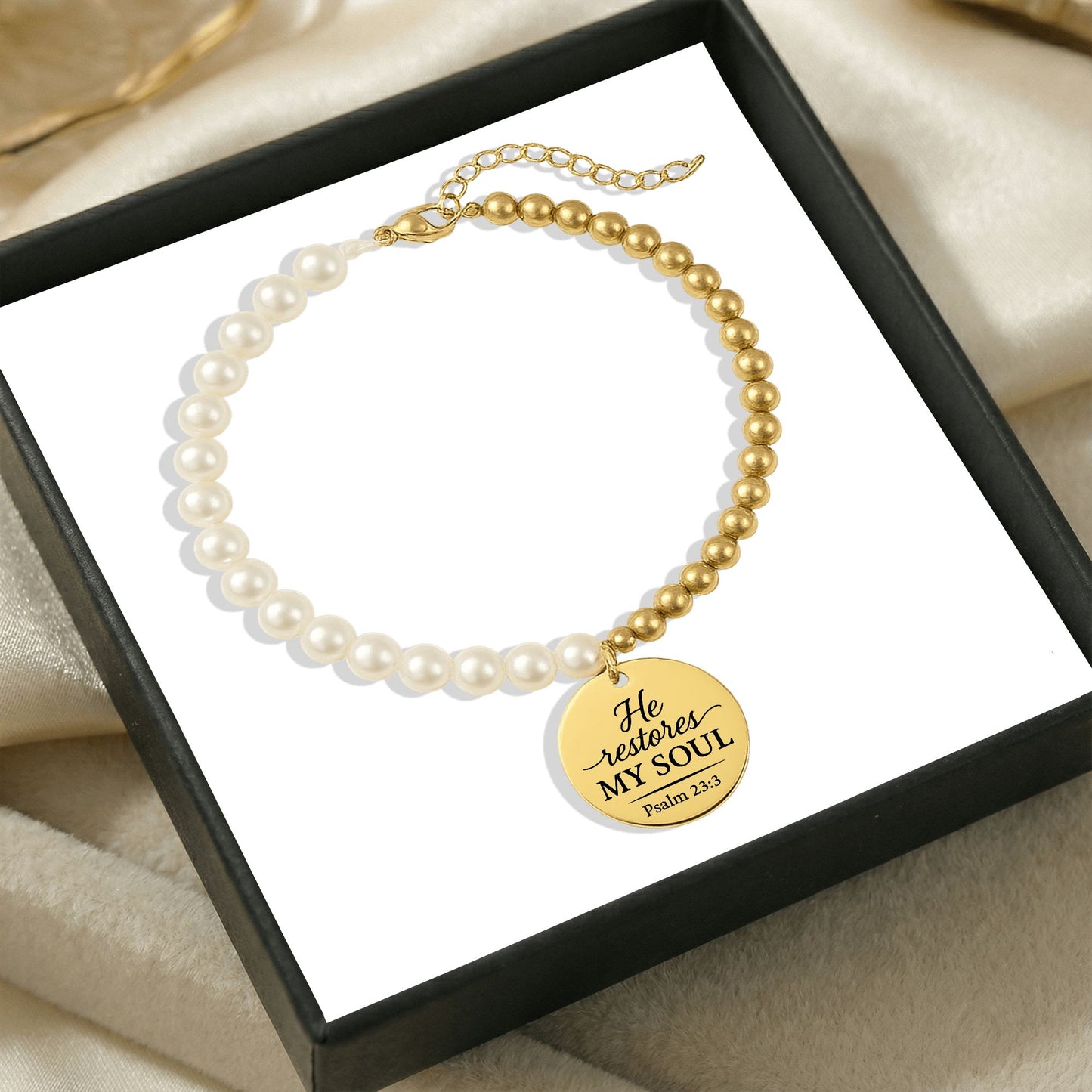 Premium Pearl & Gold Coin Bracelet: Mother of Pearl